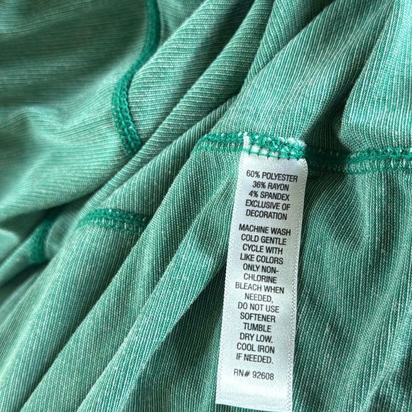 Green Ribbed workout top - Picture 5 of 5